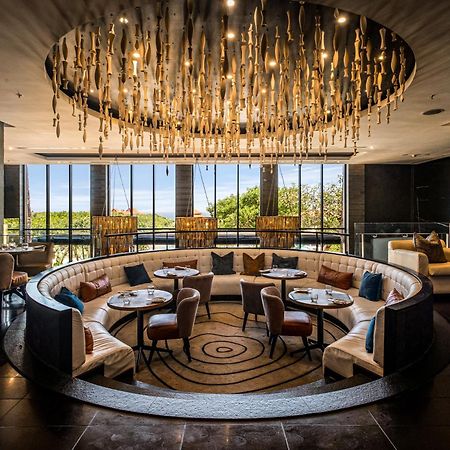 ホテル The Capital Zimbali バリート エクステリア 写真 The Lounge at the Westin Hyderabad