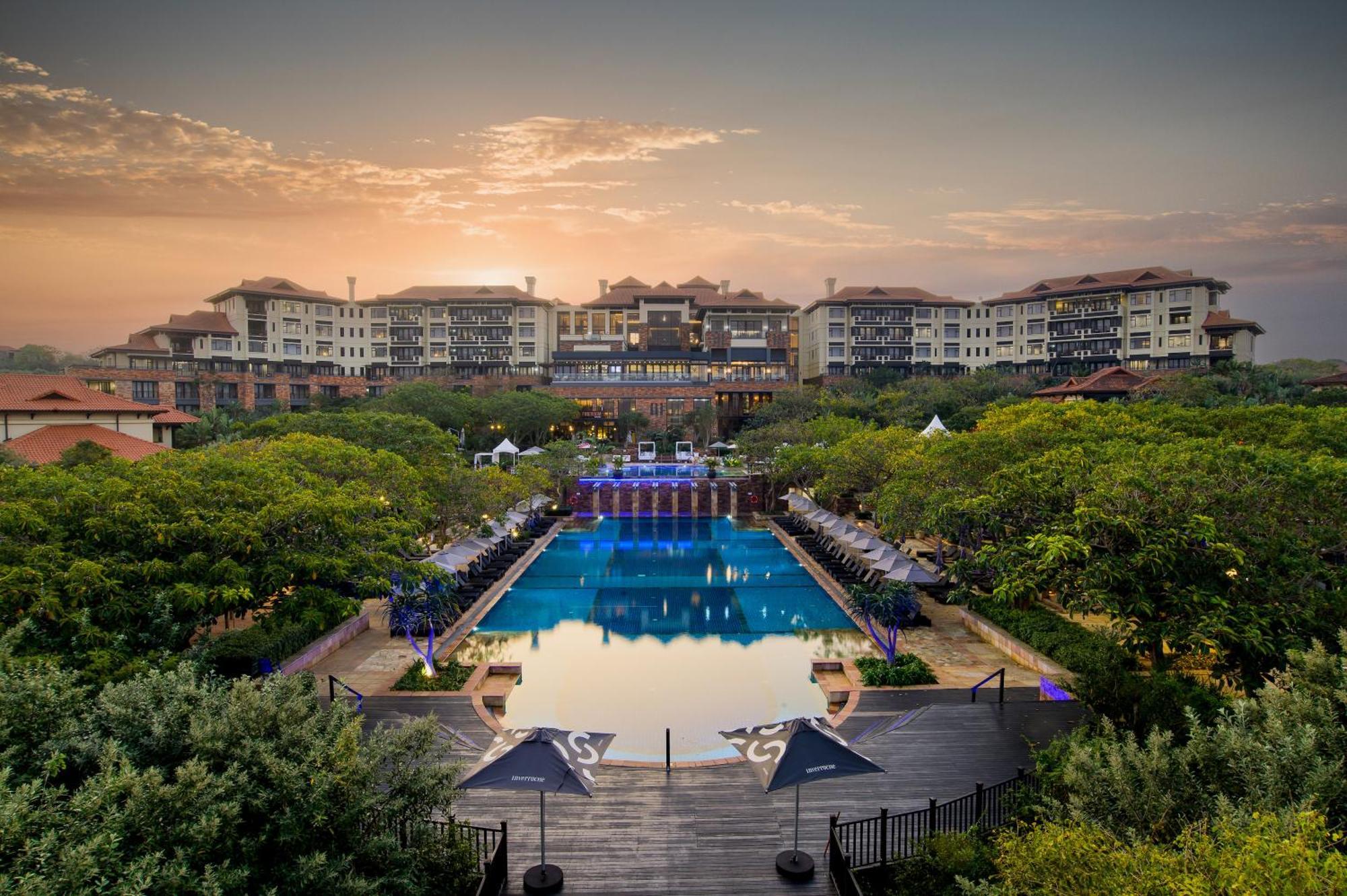ホテル The Capital Zimbali バリート エクステリア 写真 The Village at Sunway Putra