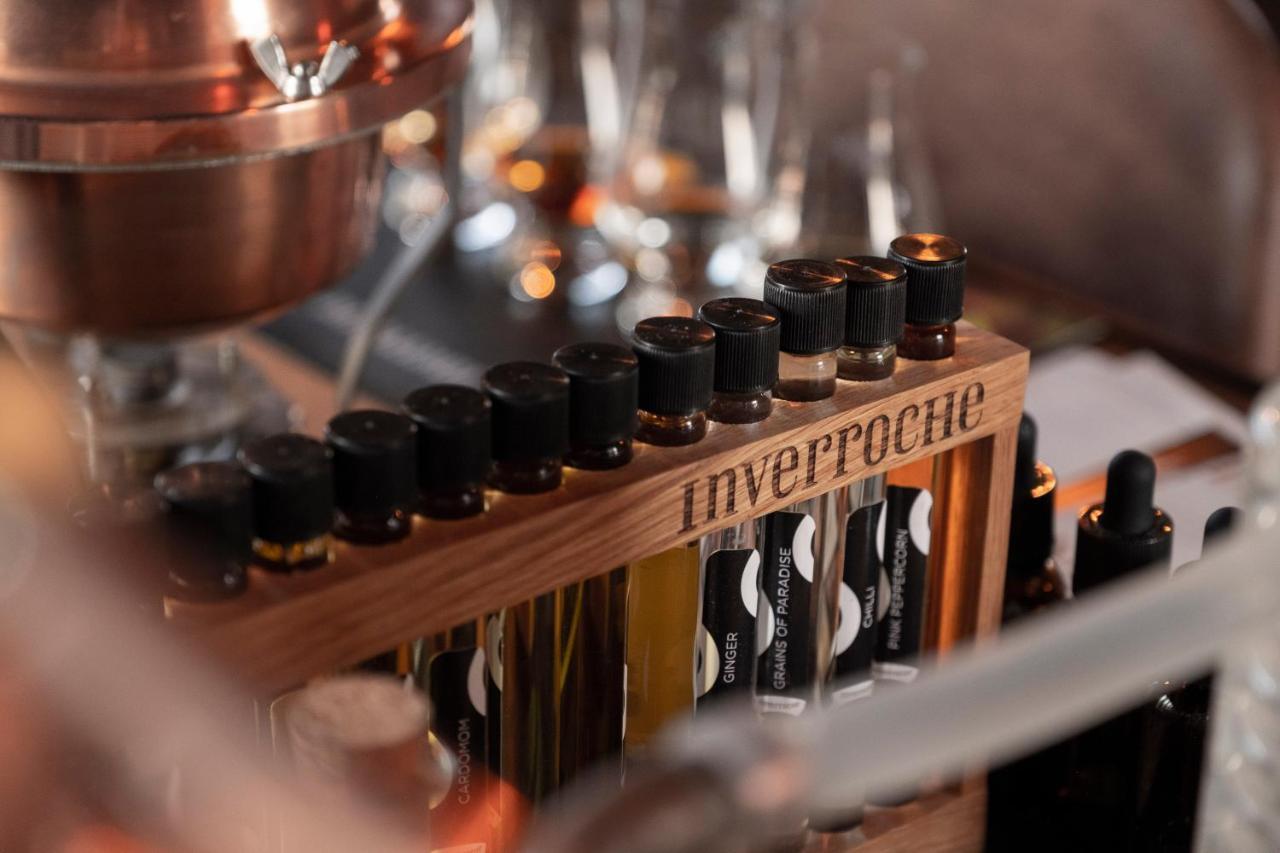 ホテル The Capital Zimbali バリート エクステリア 写真 A collection of essential oils
