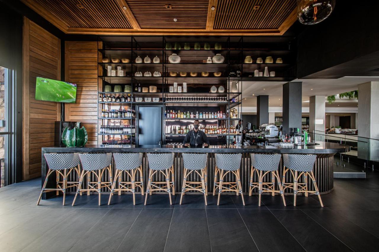ホテル The Capital Zimbali バリート エクステリア 写真 The bar at the restaurant