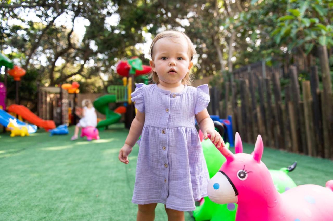 ホテル The Capital Zimbali バリート エクステリア 写真 A child at a daycare